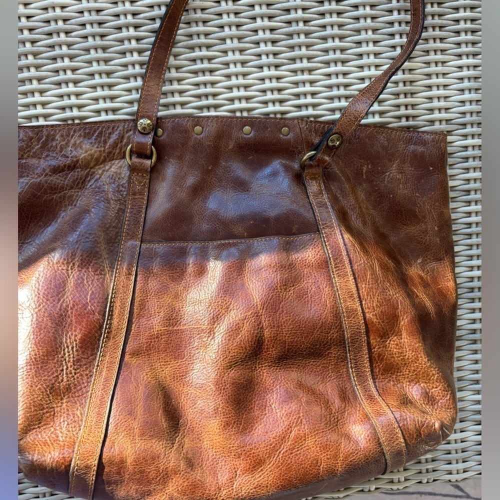 Patricia Nash 100% Full Grain Leather Benvenuto Tote - Picture 10 of 13